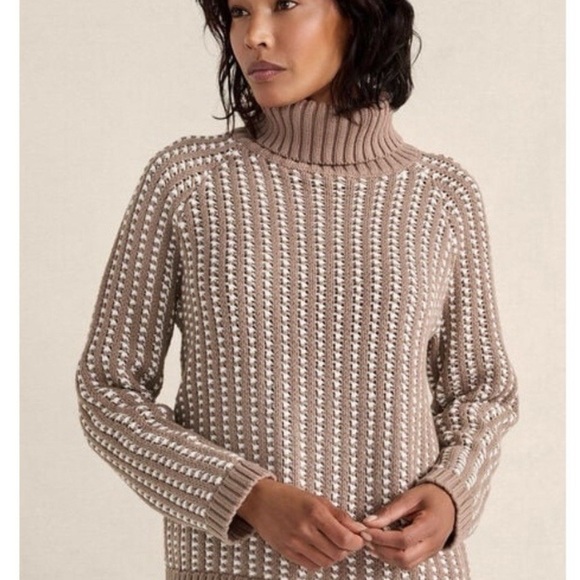 Have Sweaters - Have Women's Taupe and Cream Turtleneck Sweater